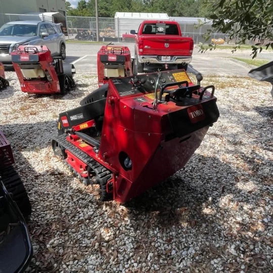 Toro Dingo TX 427 - Orbis Machinery